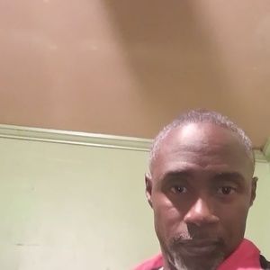 Meet your Posher, Derrick